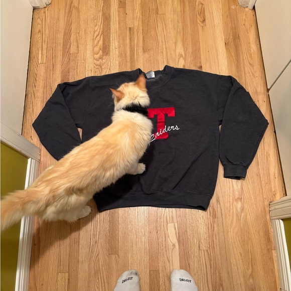 Vintage Sweatshirt - Picture 5 of 5